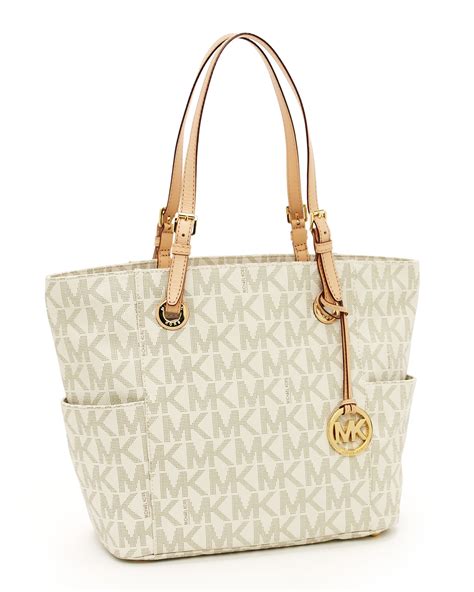 michael kors jet set item ns tote monogram vanilla|Michael Kors Jet Set Monogram Travel Logo Tote.